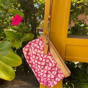 small coach wristlet